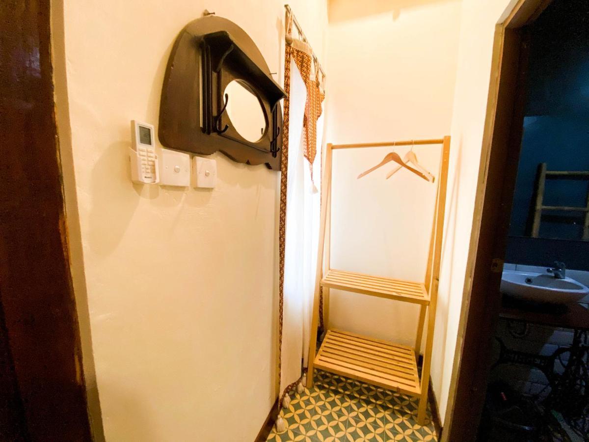 Hinggil Homestay Syariah Malioboro Yogya Mitra Reddoorz Джок'якарта Екстер'єр фото