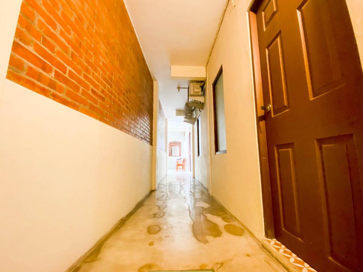 Hinggil Homestay Syariah Malioboro Yogya Mitra Reddoorz Джок'якарта Екстер'єр фото