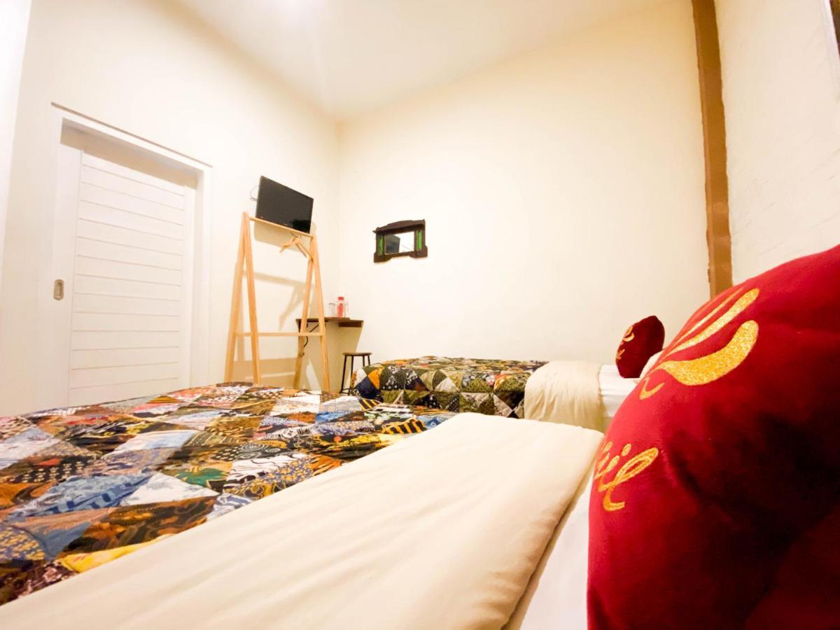 Hinggil Homestay Syariah Malioboro Yogya Mitra Reddoorz Джок'якарта Екстер'єр фото